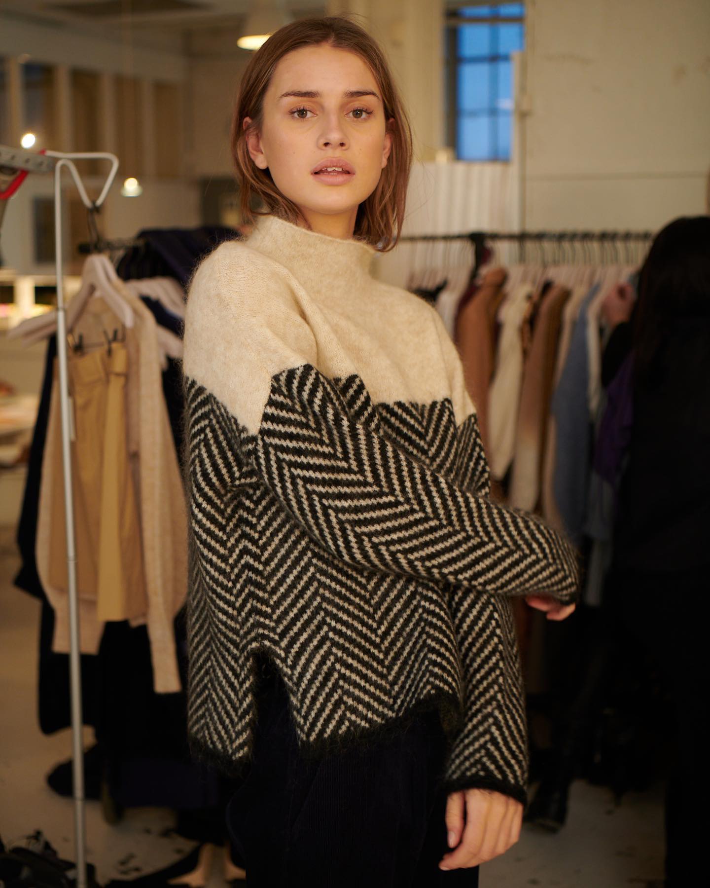 Turtleneck Sweater Women with Chevron Pattern and Contrasts