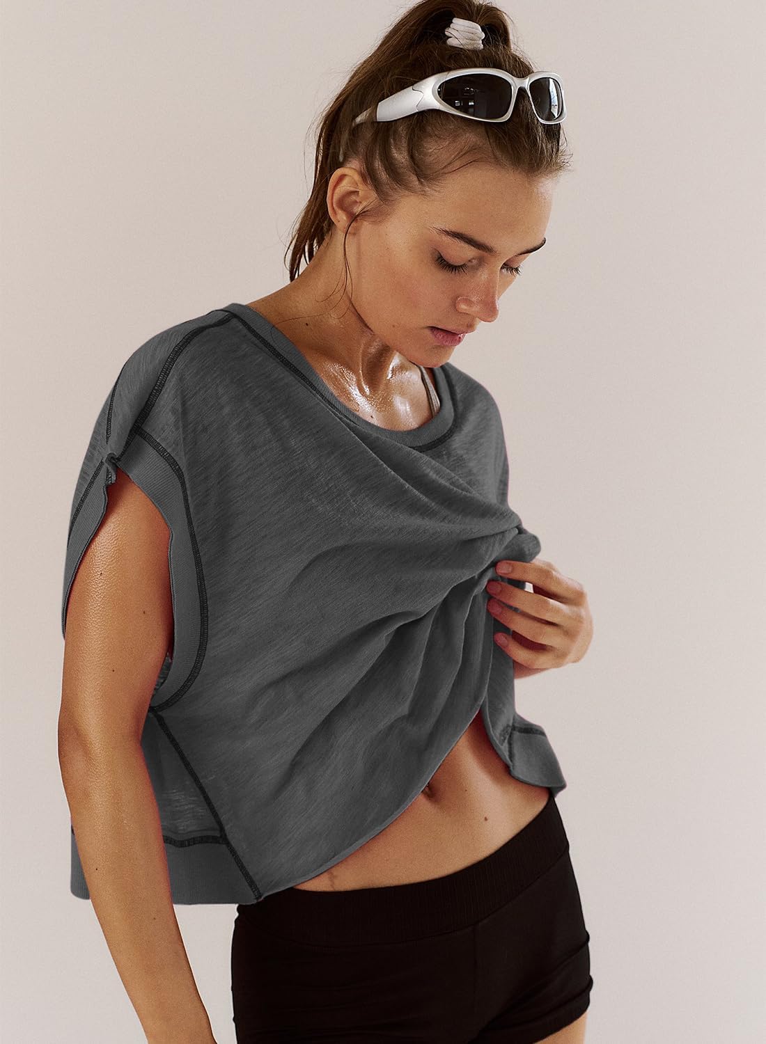 REMINORA® Women's Sport T-Shirt with Open Back – Casual Y2K Workout Crop Top for Yoga, Gym & Running | Breathable Short Sleeve Fitness Shirt