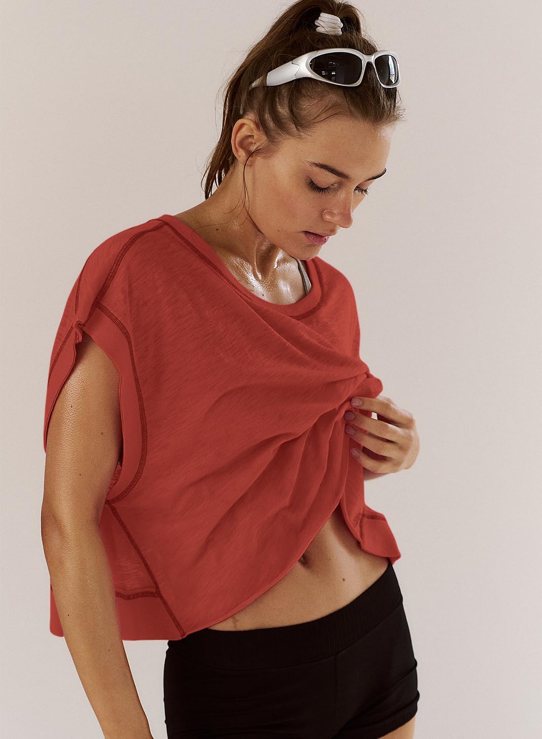 REMINORA® Women's Sport T-Shirt with Open Back – Casual Y2K Workout Crop Top for Yoga, Gym & Running | Breathable Short Sleeve Fitness Shirt