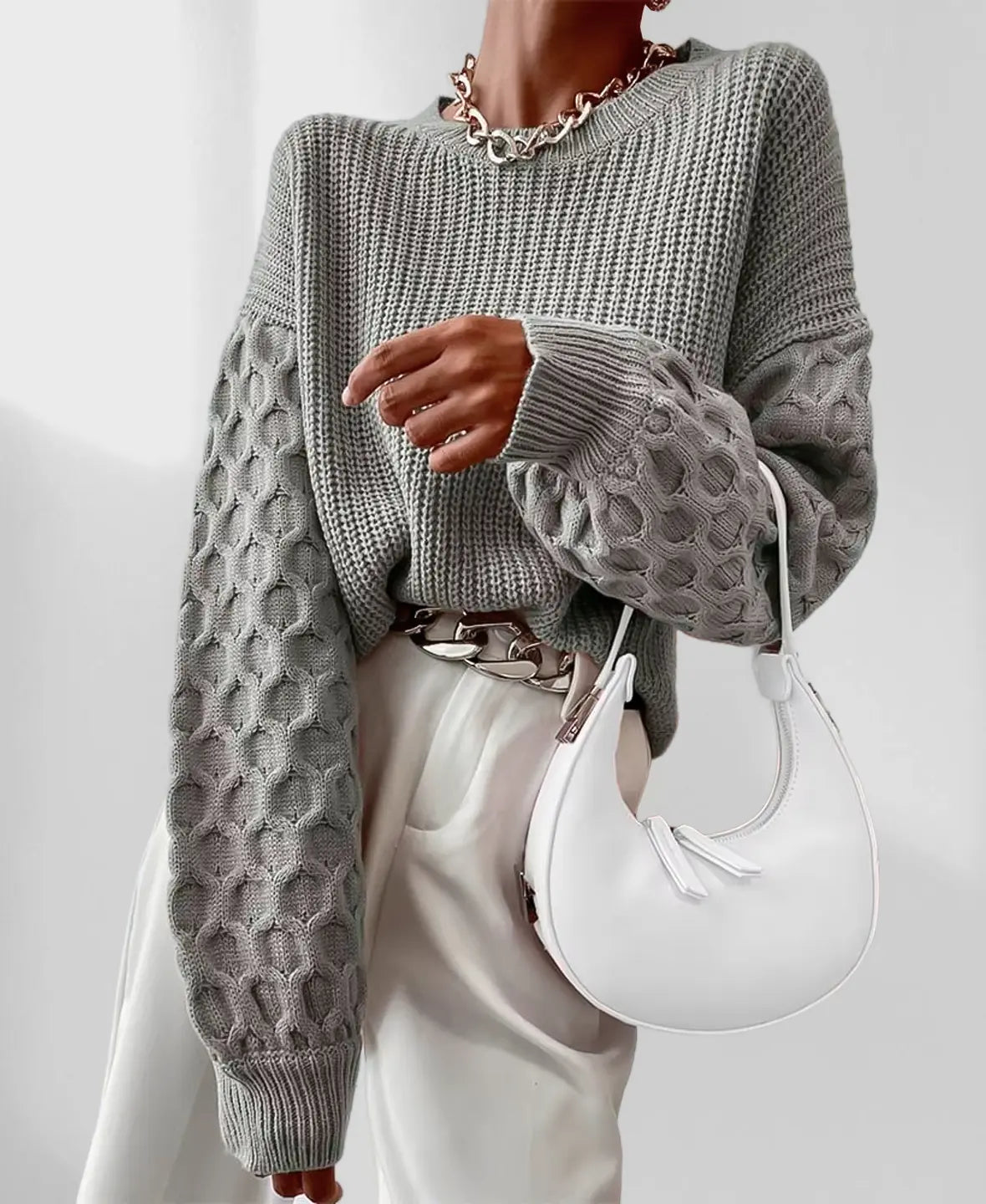 Cozy women's knitted sweater – warm oversized autumn & winter sweater for women