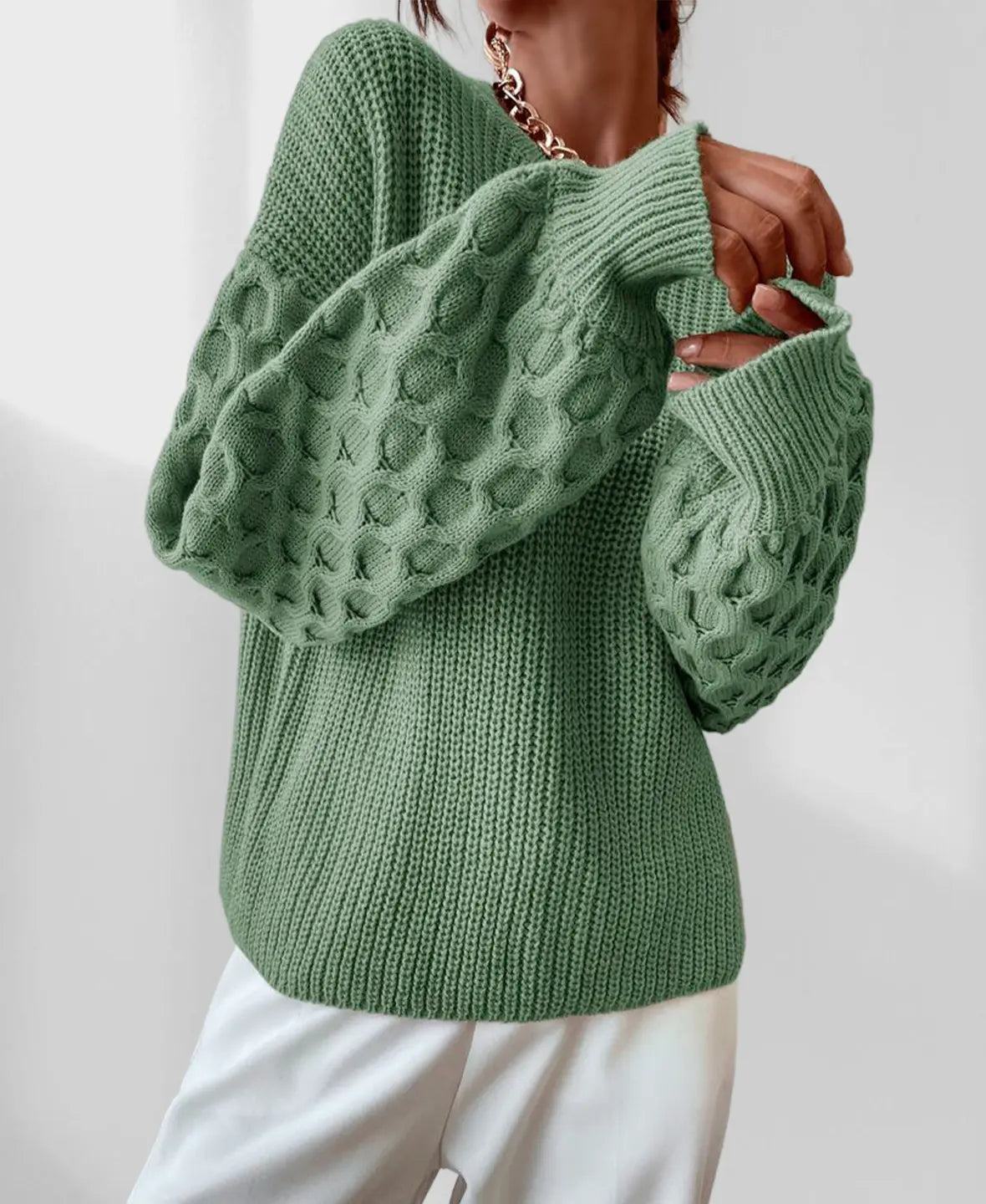 Cozy women's knitted sweater – warm oversized autumn & winter sweater for women