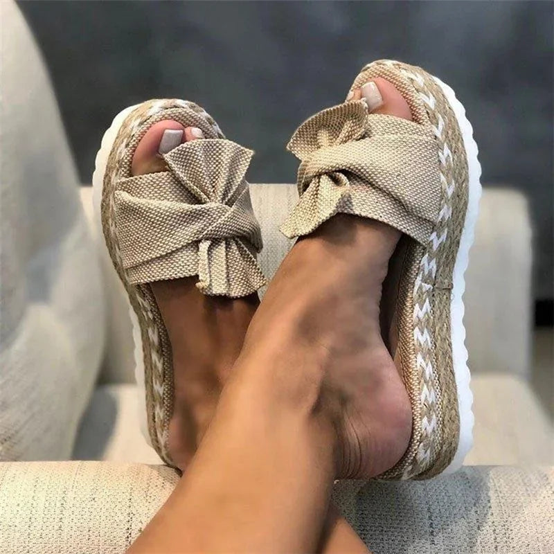 Moderne Damen-Sandalen 2025 – Stilvolle Plateauschuhe mit Schleife