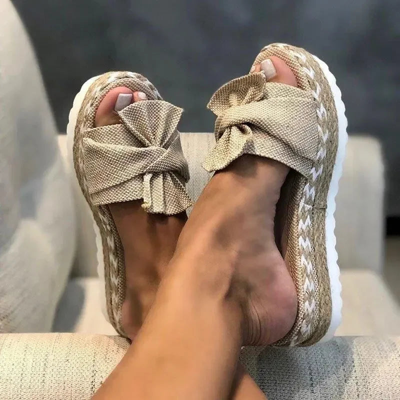 Moderne Damen-Sandalen 2025 – Stilvolle Plateauschuhe mit Schleife