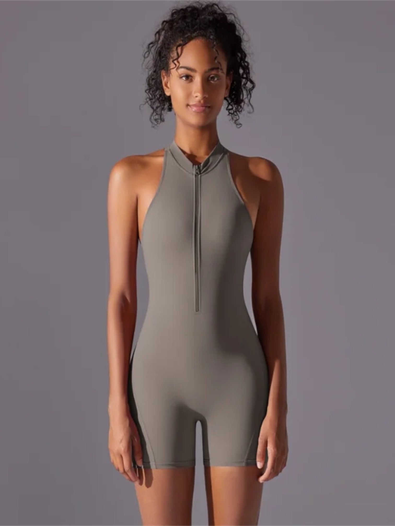 Women's Sports Jumpsuit – Solid Color Jumpsuit for Yoga, Tennis & Training | Breathable & Flexible