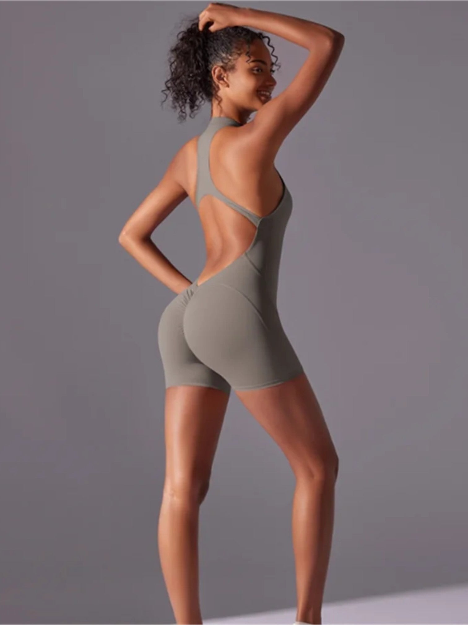 Women's Sports Jumpsuit – Solid Color Jumpsuit for Yoga, Tennis & Training | Breathable & Flexible
