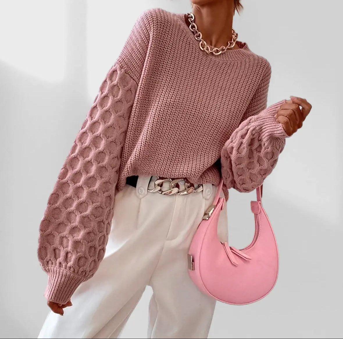 Cozy women's knitted sweater – warm oversized autumn & winter sweater for women