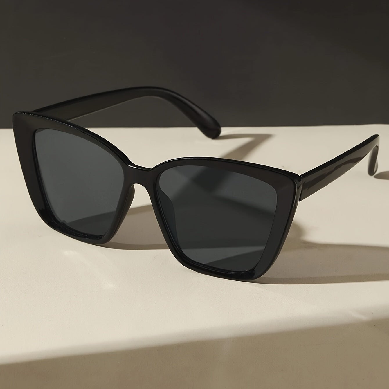 Damen Retro Cat - Eye Sonnenbrille mit Leopardenmuster – Modische Brille für Strand und Party - Reminora