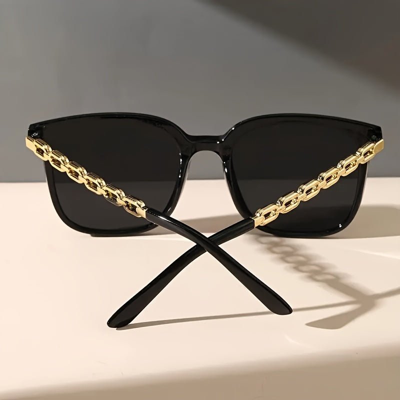 Damen Sport - Sonnenbrille mit antireflektierenden PC - Gläsern und rutschfestem Griff – Modische Brille für Strand und Reisen - Reminora