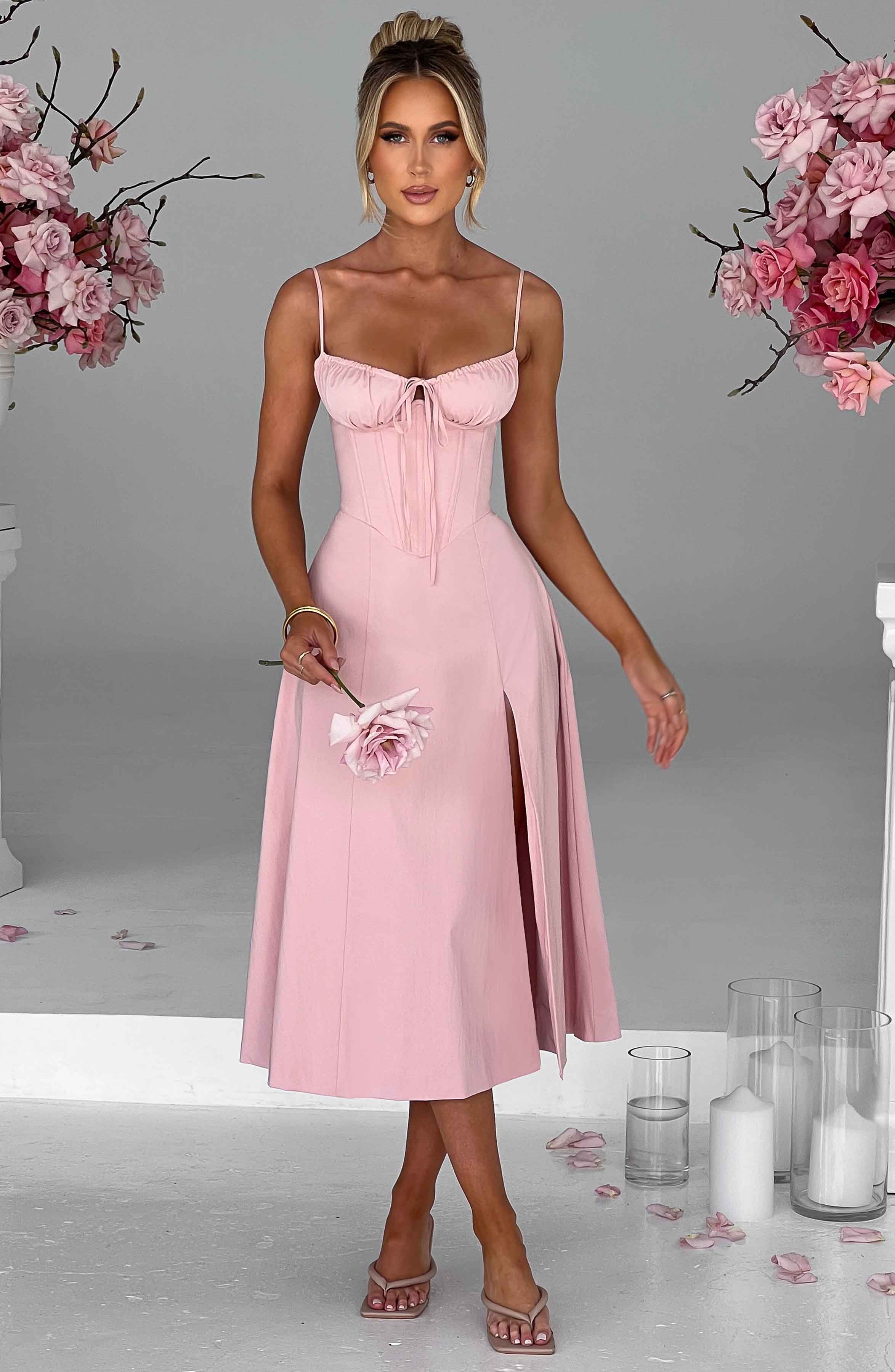 Elegantes Midi-Kleid mit floralen Mustern und Taillierung