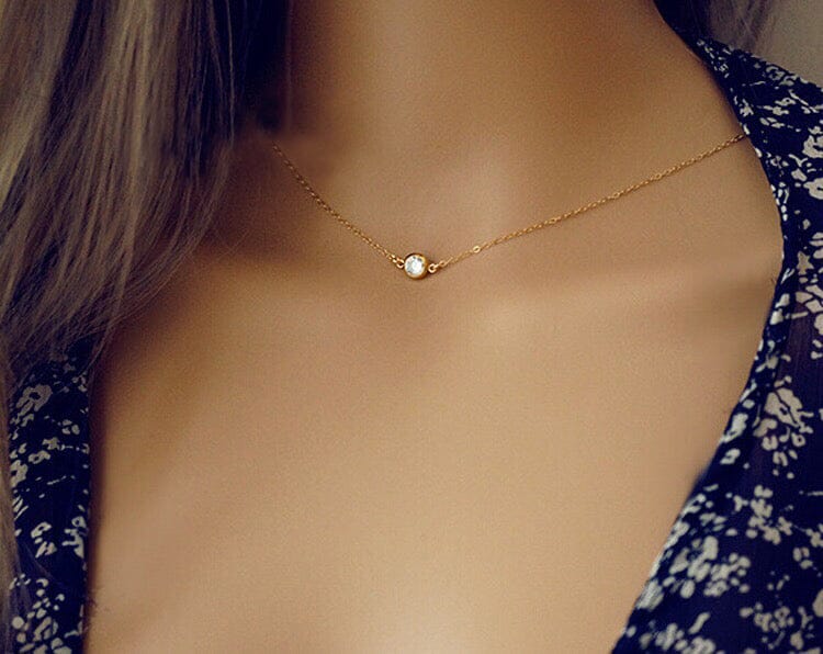 Elegante Rücken Kette mit funkelnden Diamanten – Hochwertiger Schmuck - Reminora