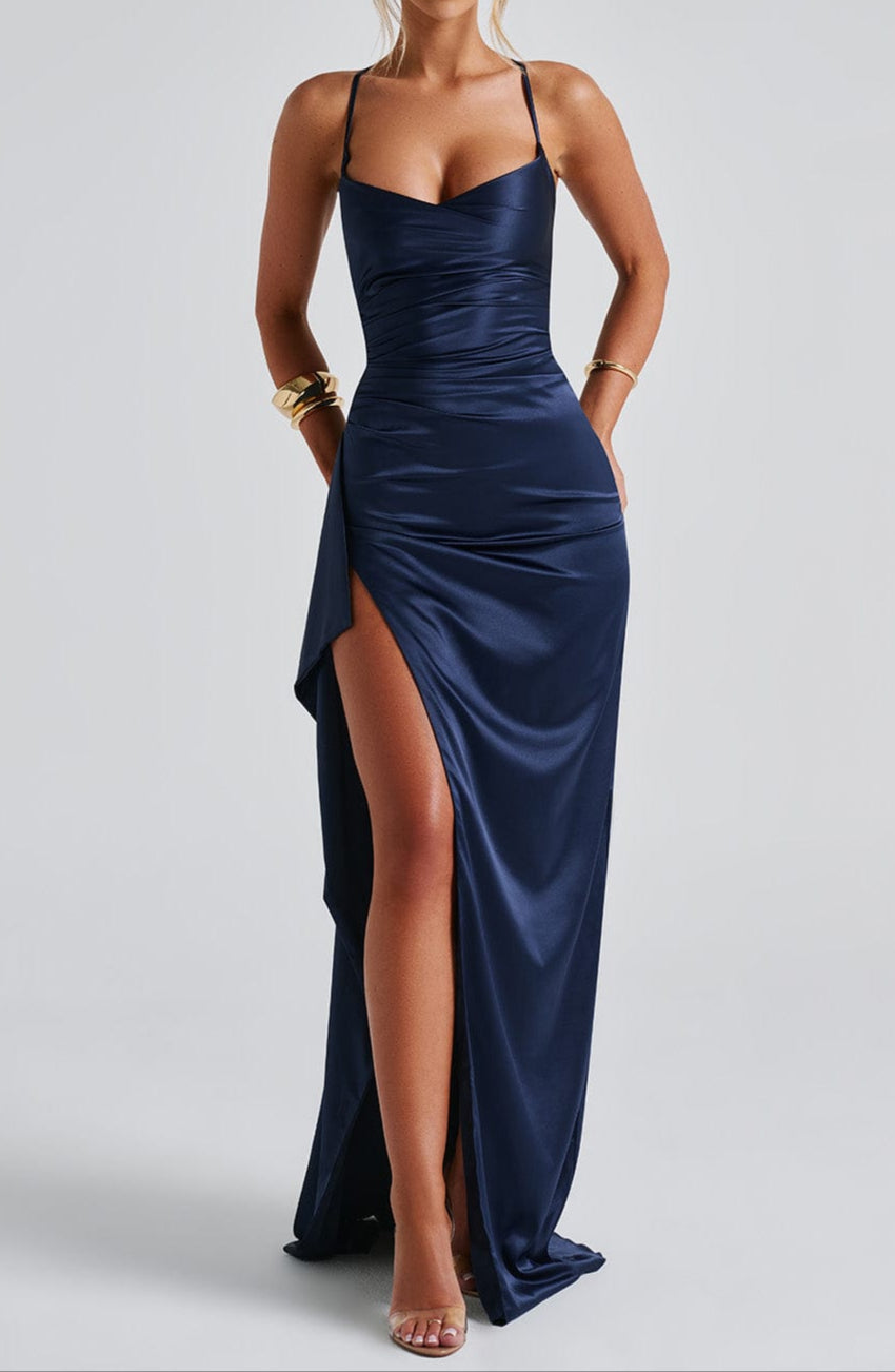 Satin Abendkleid Blau – Figurbetontes Maxikleid mit Beinschlitz