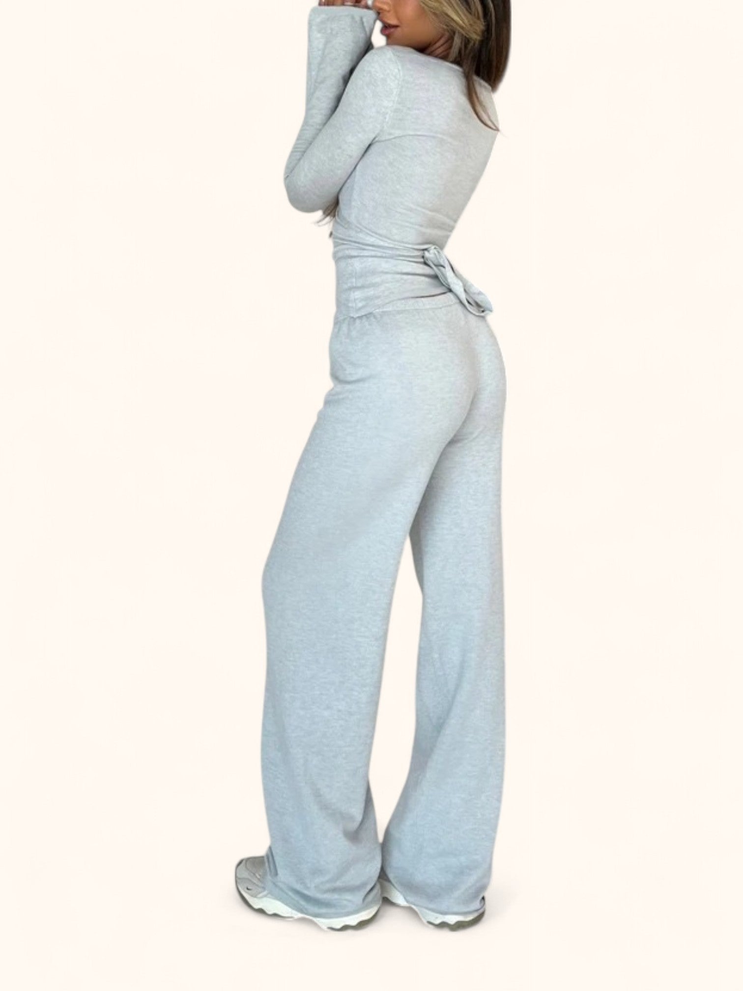 Vintage Women's Lounge Set: 2-Piece, V-Neck, Waist Band