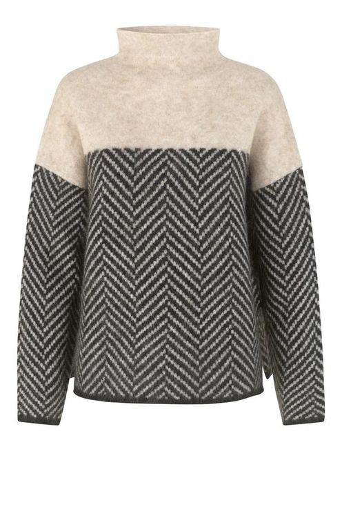Turtleneck Sweater Women with Chevron Pattern and Contrasts