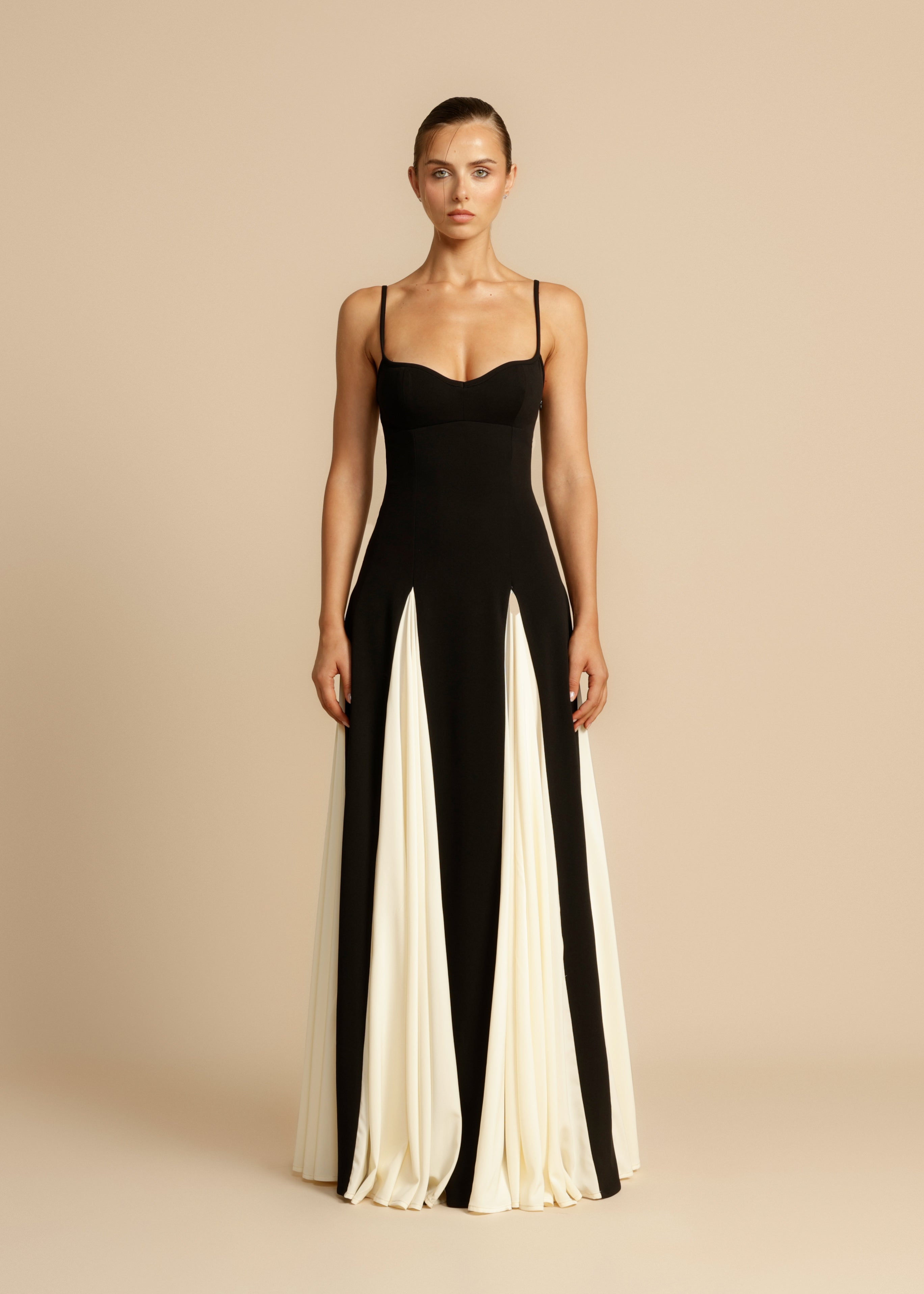 Elegant evening dress black-white – floor-length ball gown with spaghetti straps & A-line cut