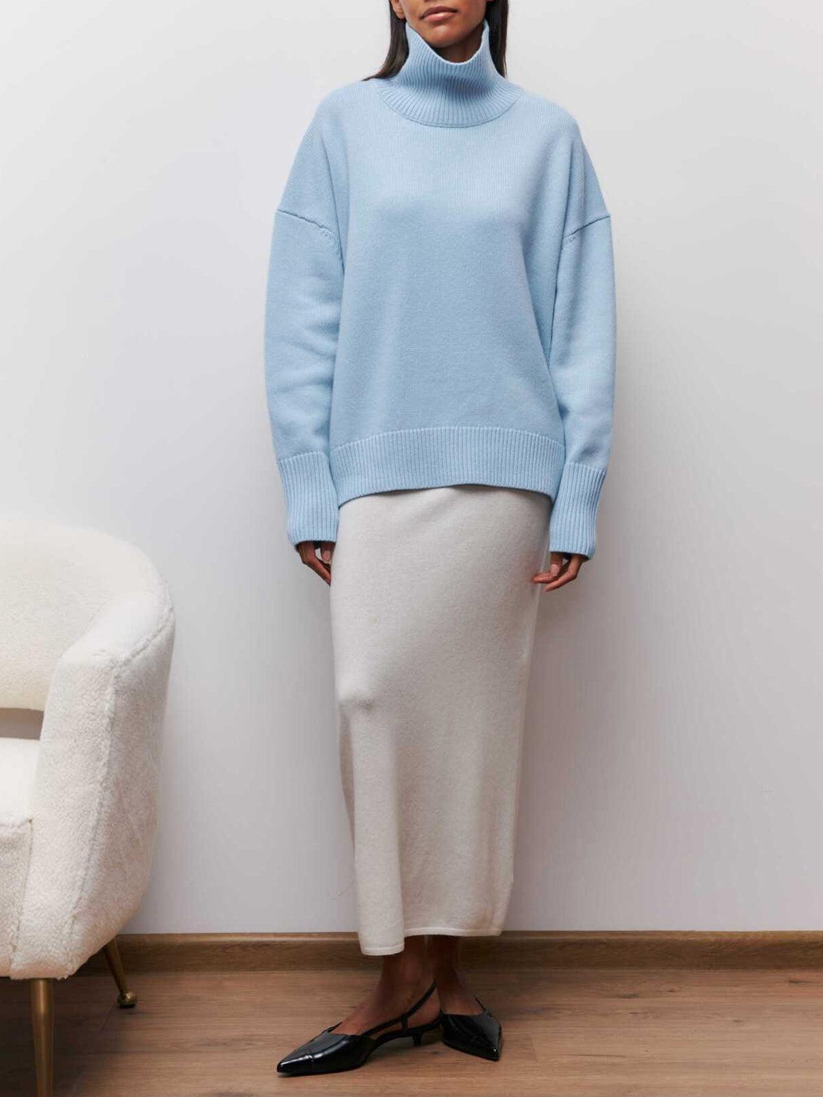 Cloudless Sky Rollkragenpullover - Oversize Damen-Strickmode