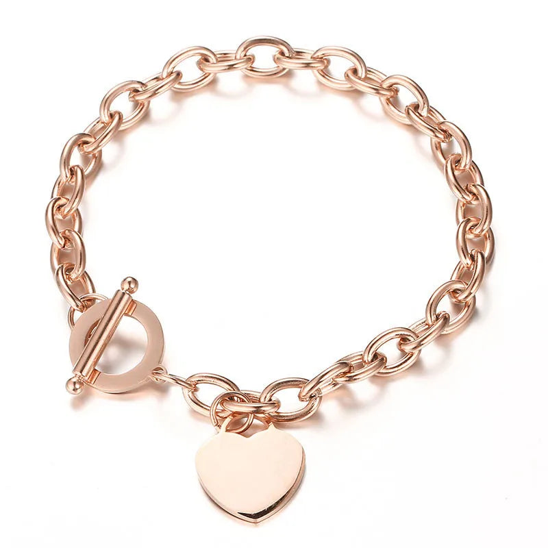 Klassische Edelstahl-Knebelarmbänder mit Herz-Charm, dicke Kette für Damen und Mädchen, modischer Schmucktrend