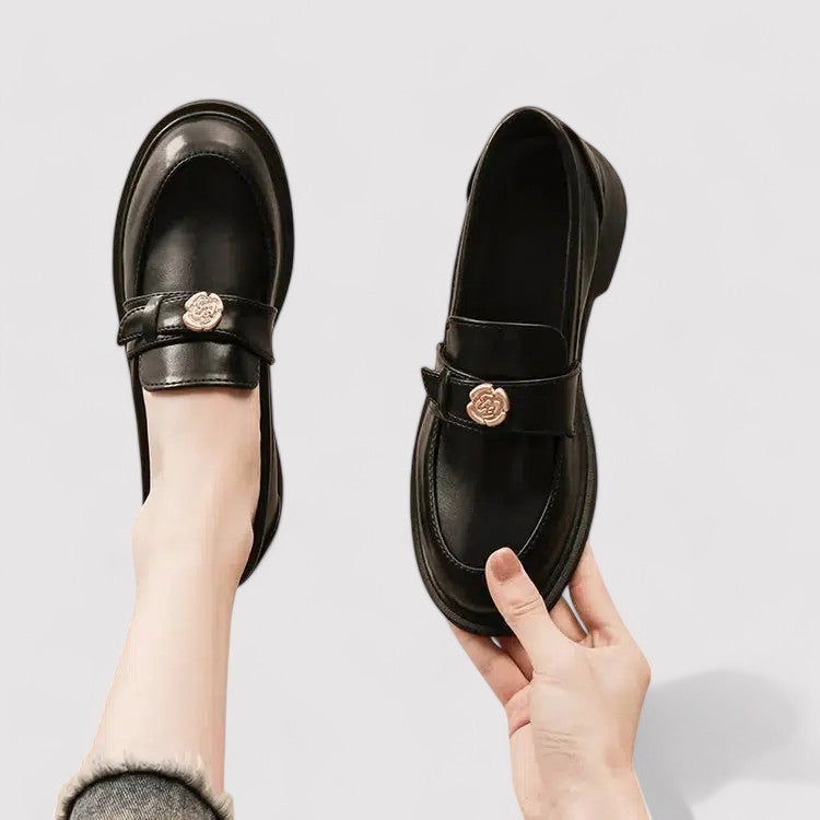 Women's loafers with heel – elegant comfortable shoes