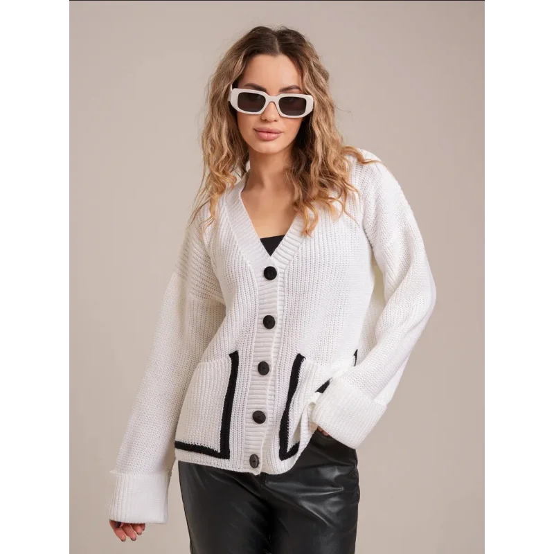 Contrast-colored women's knit cardigan – Elegant V-neck cardigan with pockets | Fashionable knit sweater for autumn & winter