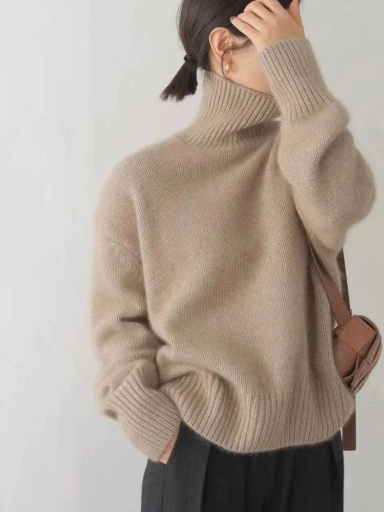 Cashmere knitted sweater