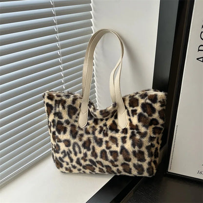 Große Plüsch Leopard-Print Umhängetasche – Winter Faux-Pelz Shopper für Frauen