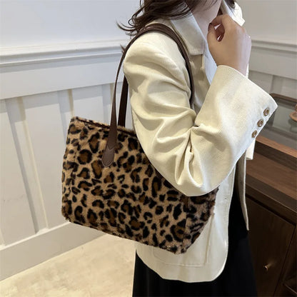 Große Plüsch Leopard-Print Umhängetasche – Winter Faux-Pelz Shopper für Frauen