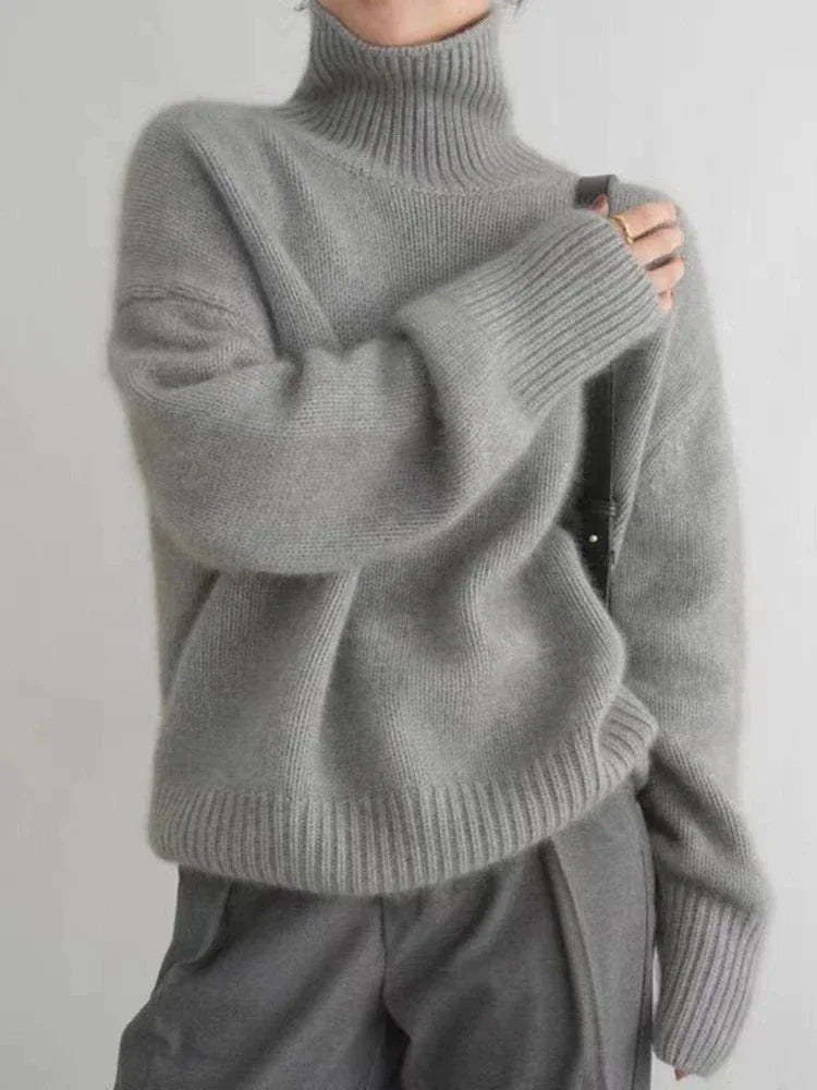 Cashmere knitted sweater