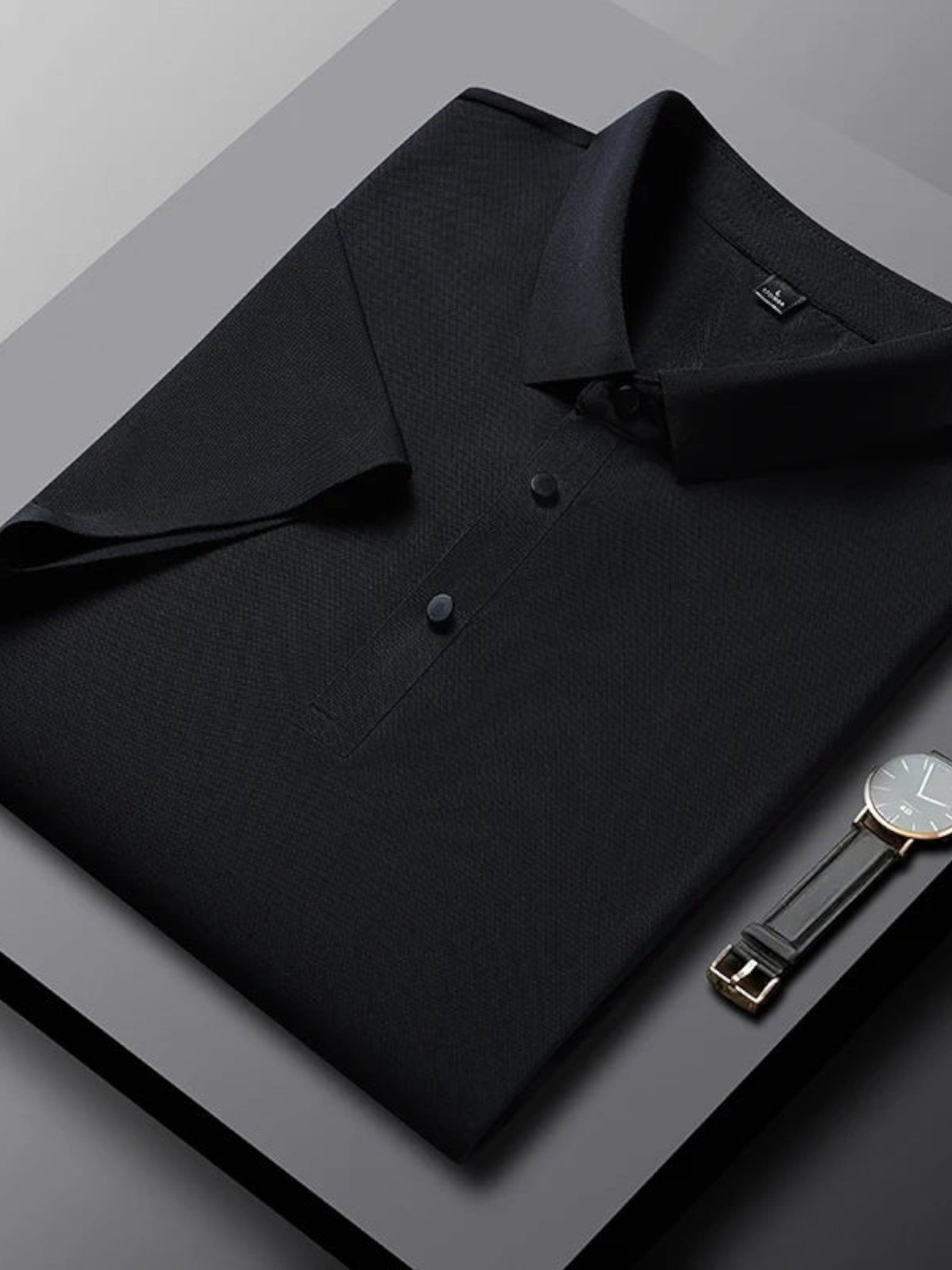 Breathable 3-button golf polo