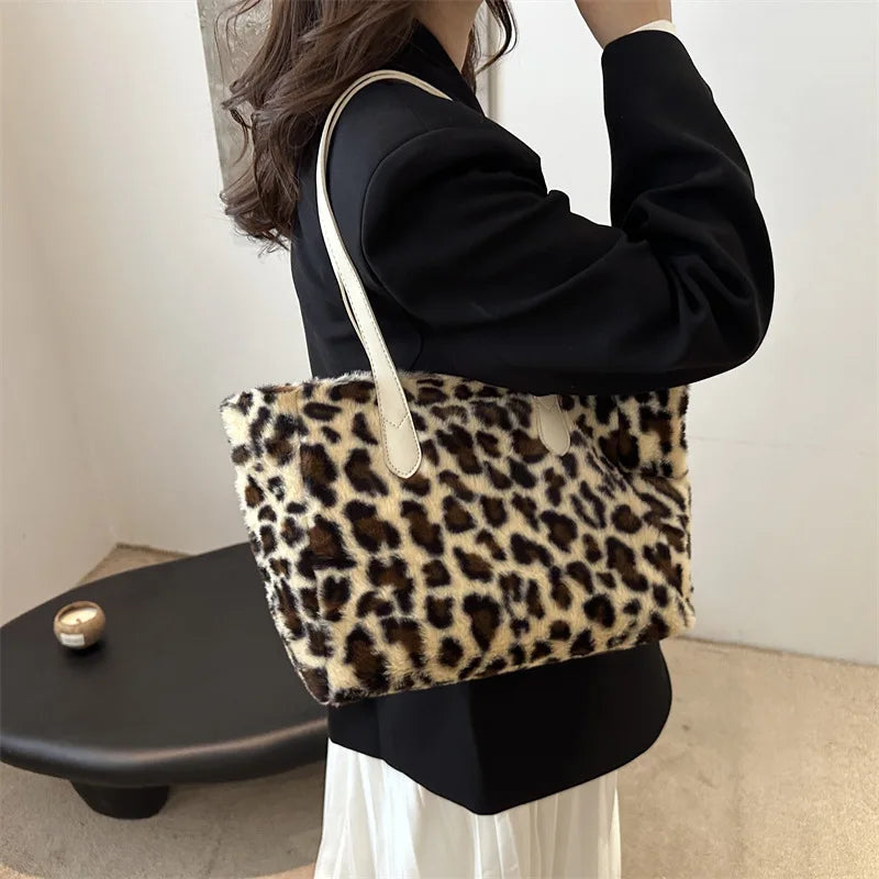 Große Plüsch Leopard-Print Umhängetasche – Winter Faux-Pelz Shopper für Frauen