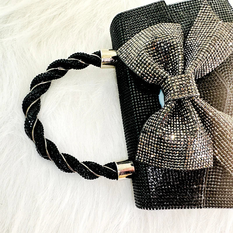 Elegante Designer-Clutch mit Schleifen-Detail und Strass – Luxuriöse Abendtasche für Partys und besondere Anlässe