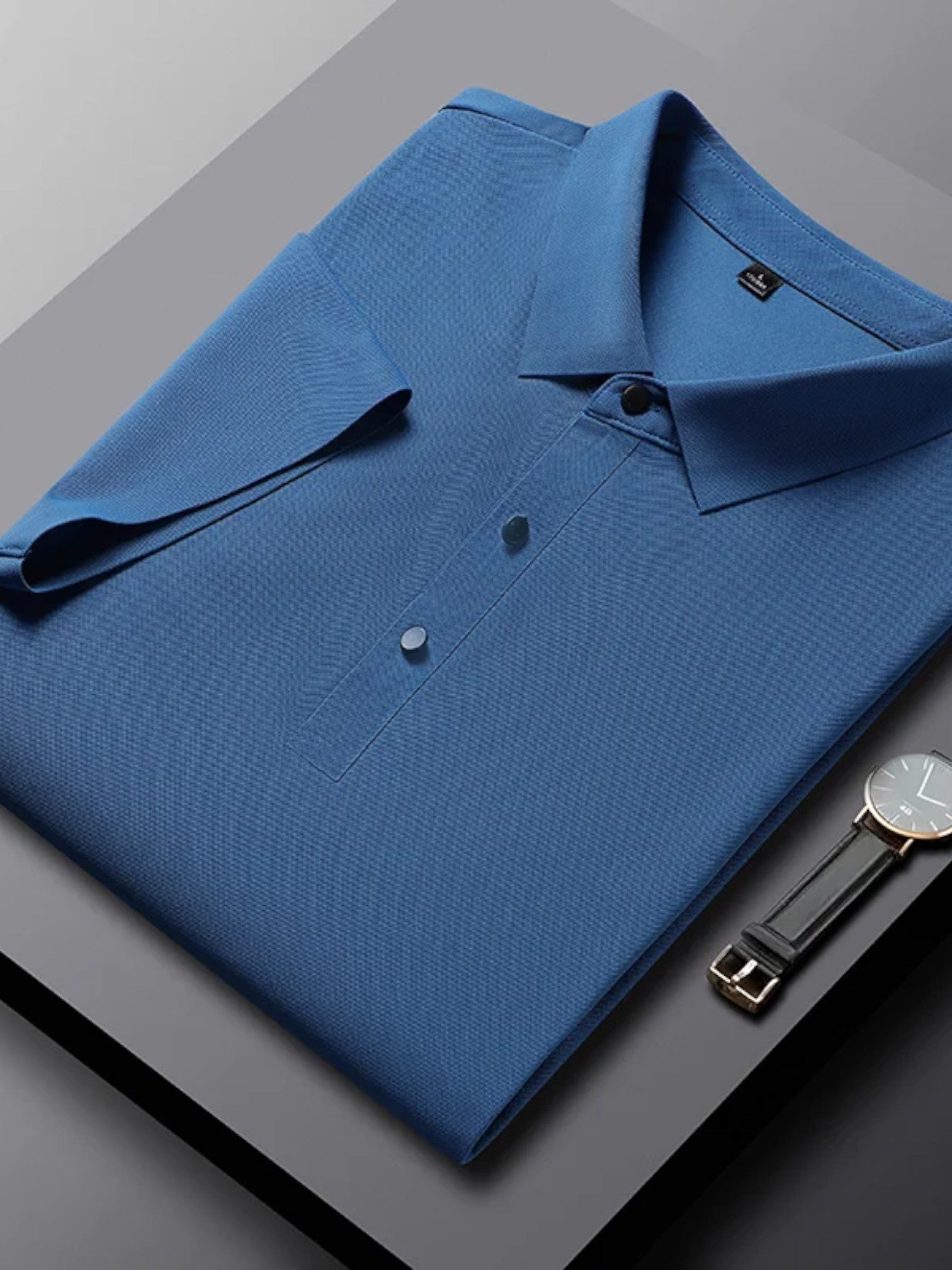 Breathable 3-button golf polo