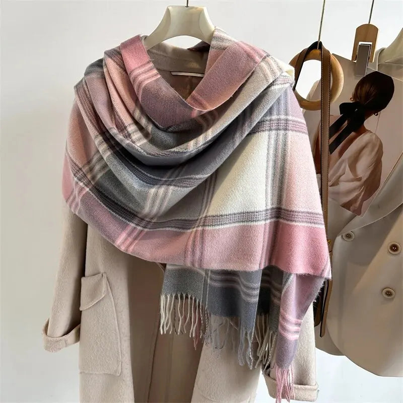 Luxuriöser Karierter Kaschmirschal mit Poncho-Design – Warmer Winterponcho mit Quasten, Großes Karo-Muster und Vielseitigem Pashmina-Stil für Damen