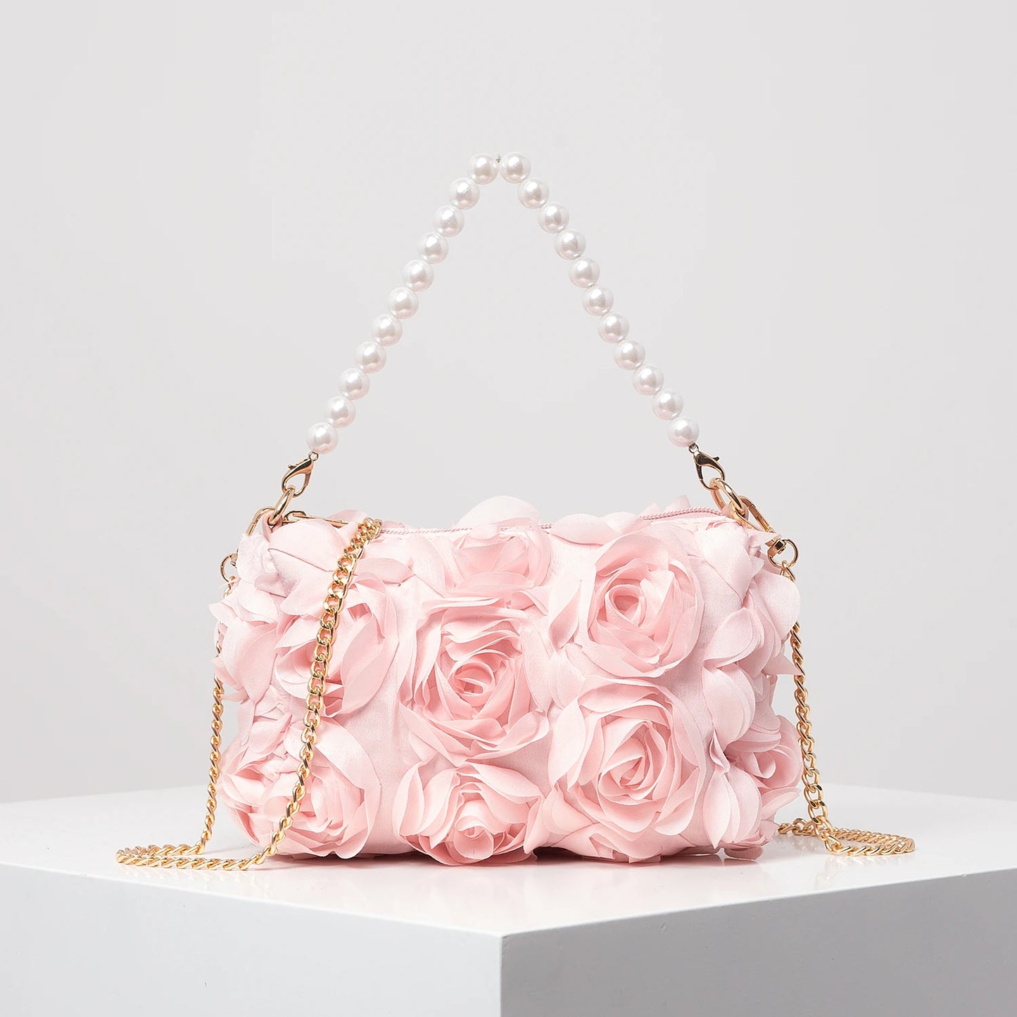 Elegante Handtasche mit Rosenblumen und Kunstperlen – Brauttasche mit Metallkette