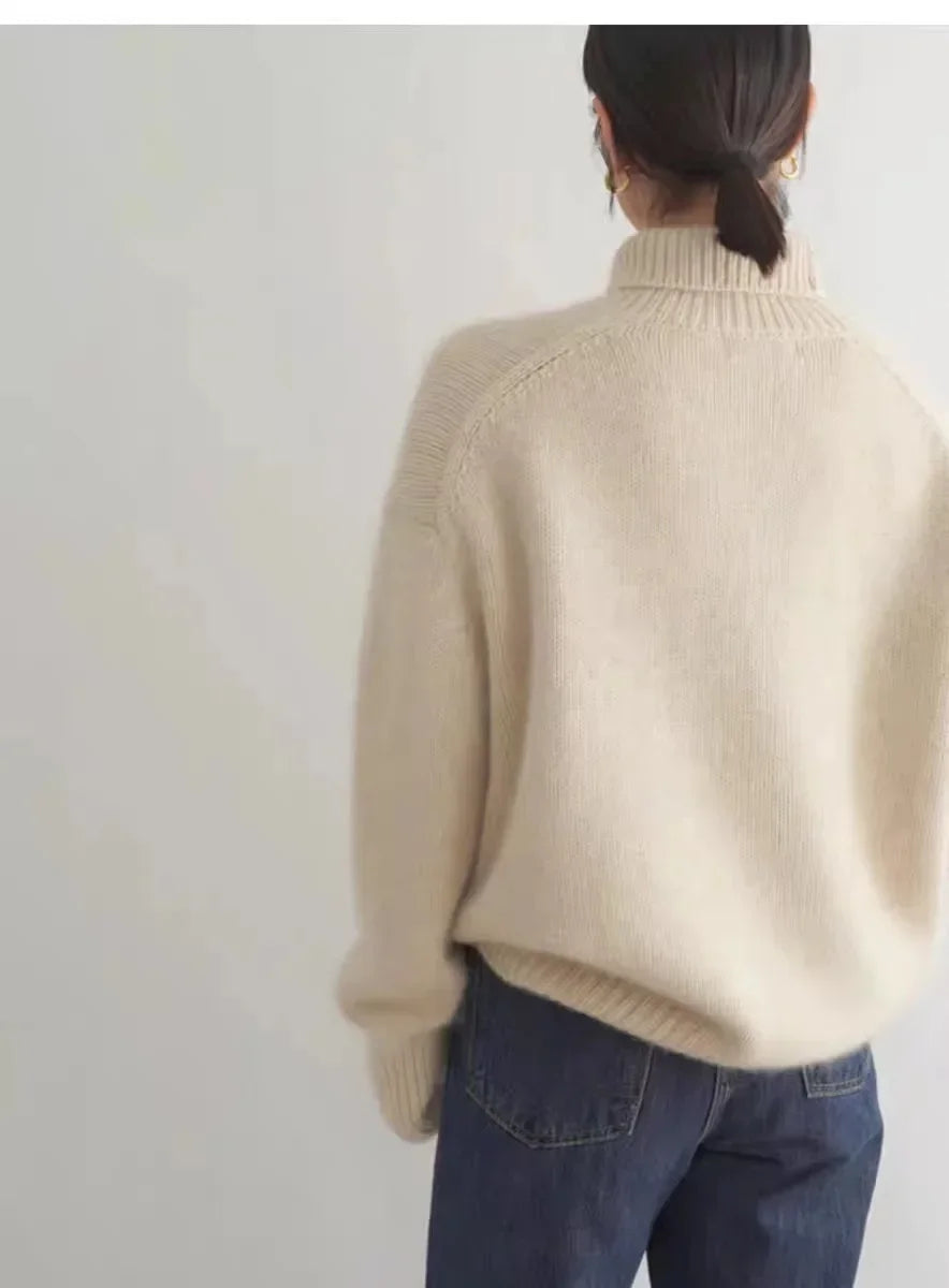 Cashmere knitted sweater