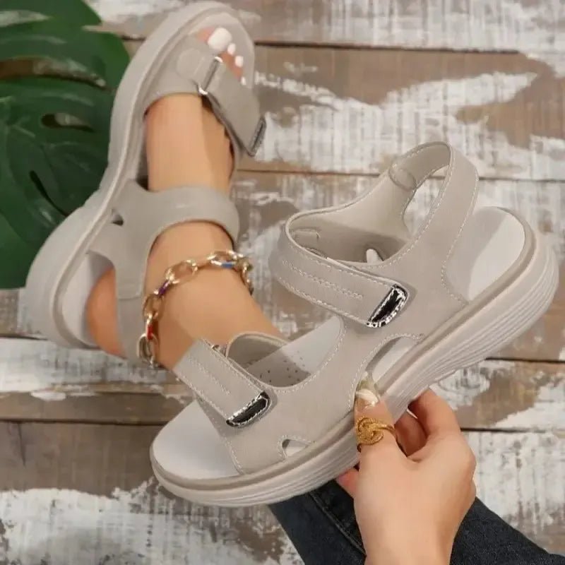 Bequeme Beige Orthopädische Damensandale für optimalen Komfort - Reminora