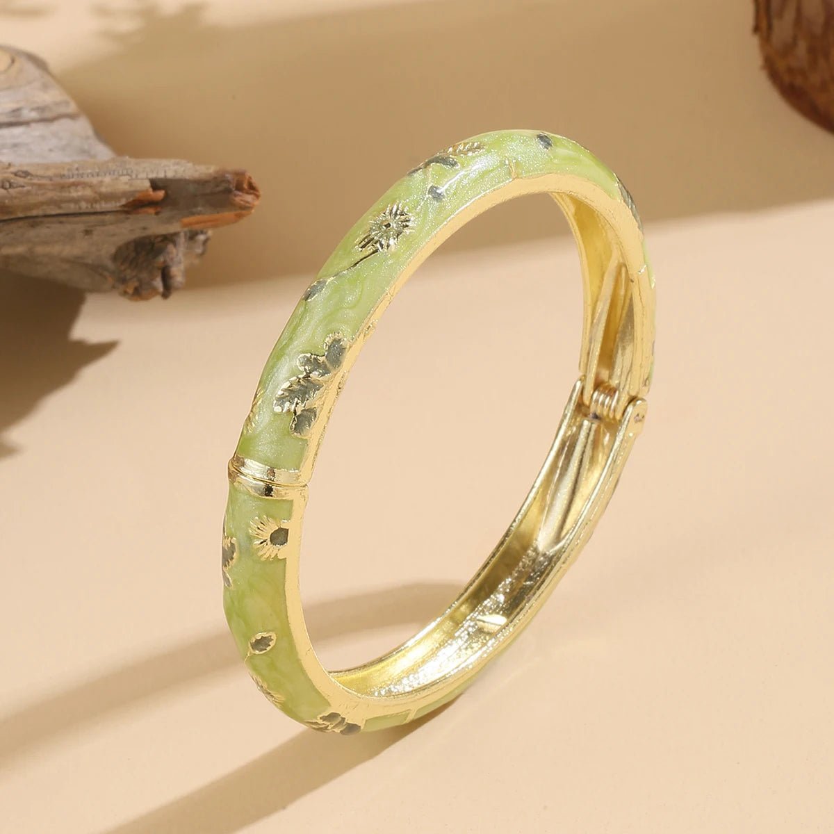Blumenmuster Vintage - Armband für Damen – Eleganz & Stil - Reminora