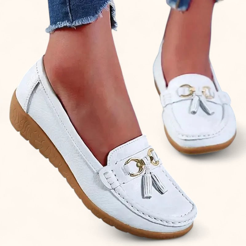 Elegant moccasins for women