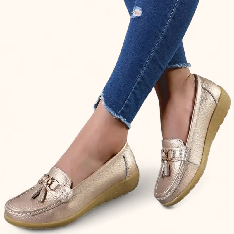 Elegant moccasins for women