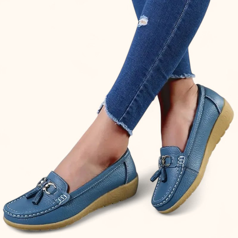 Elegant moccasins for women