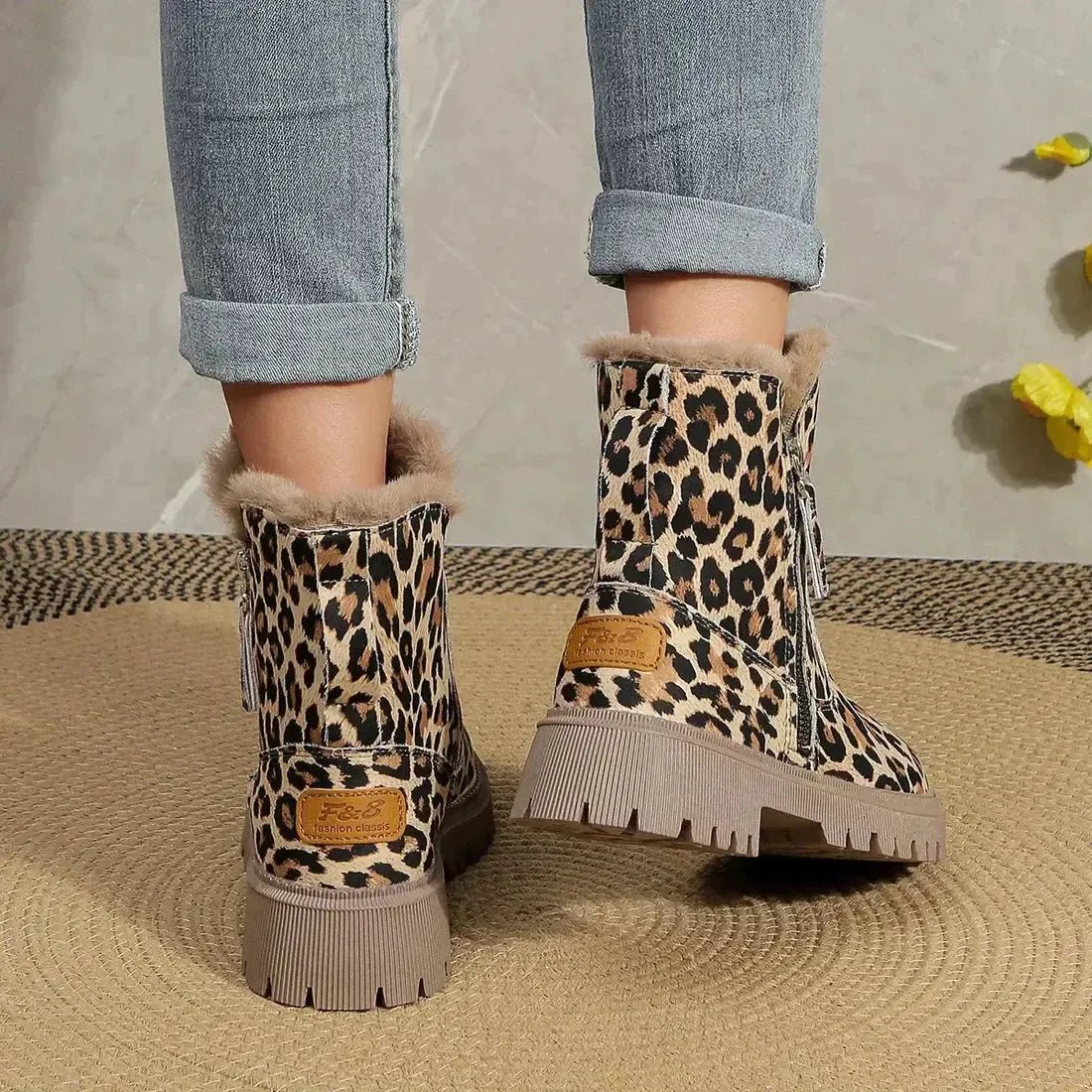 Elegante Leoparden Stiefel für trendbewusste Frauen - Reminora