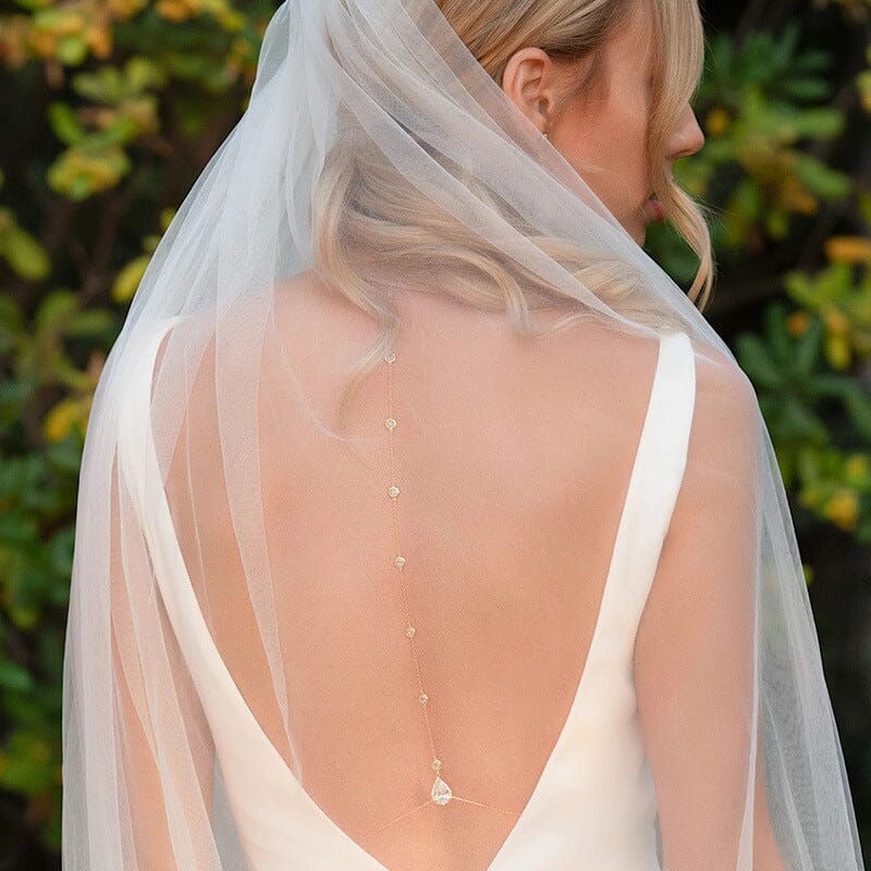 Elegantes Hochzeitsrücken - Collier für strahlende Brautlooks - Reminora