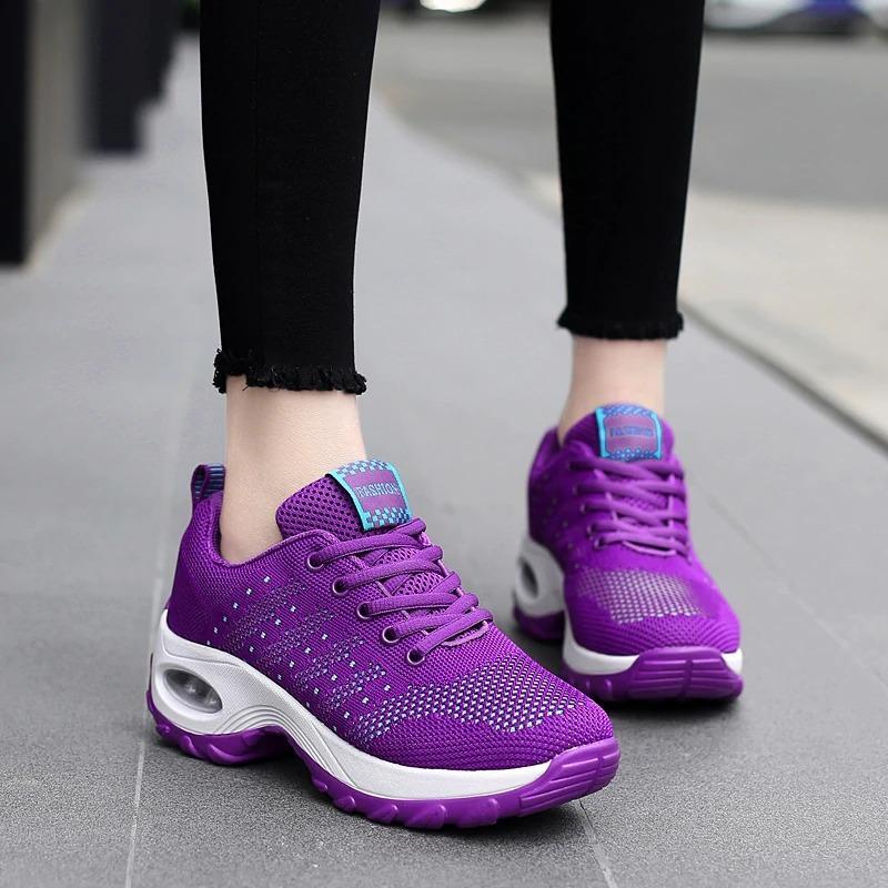Orthopädische Schuhe für Komfort und Gesundheit 2025 - Reminora