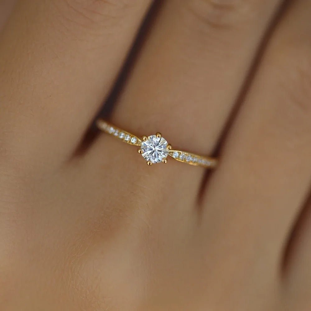 Raffinierter 14K Goldring mit Funkelndem Zirkon, Vergoldet mit 925 Sterlingsilber für die Elegante Frau - Reminora