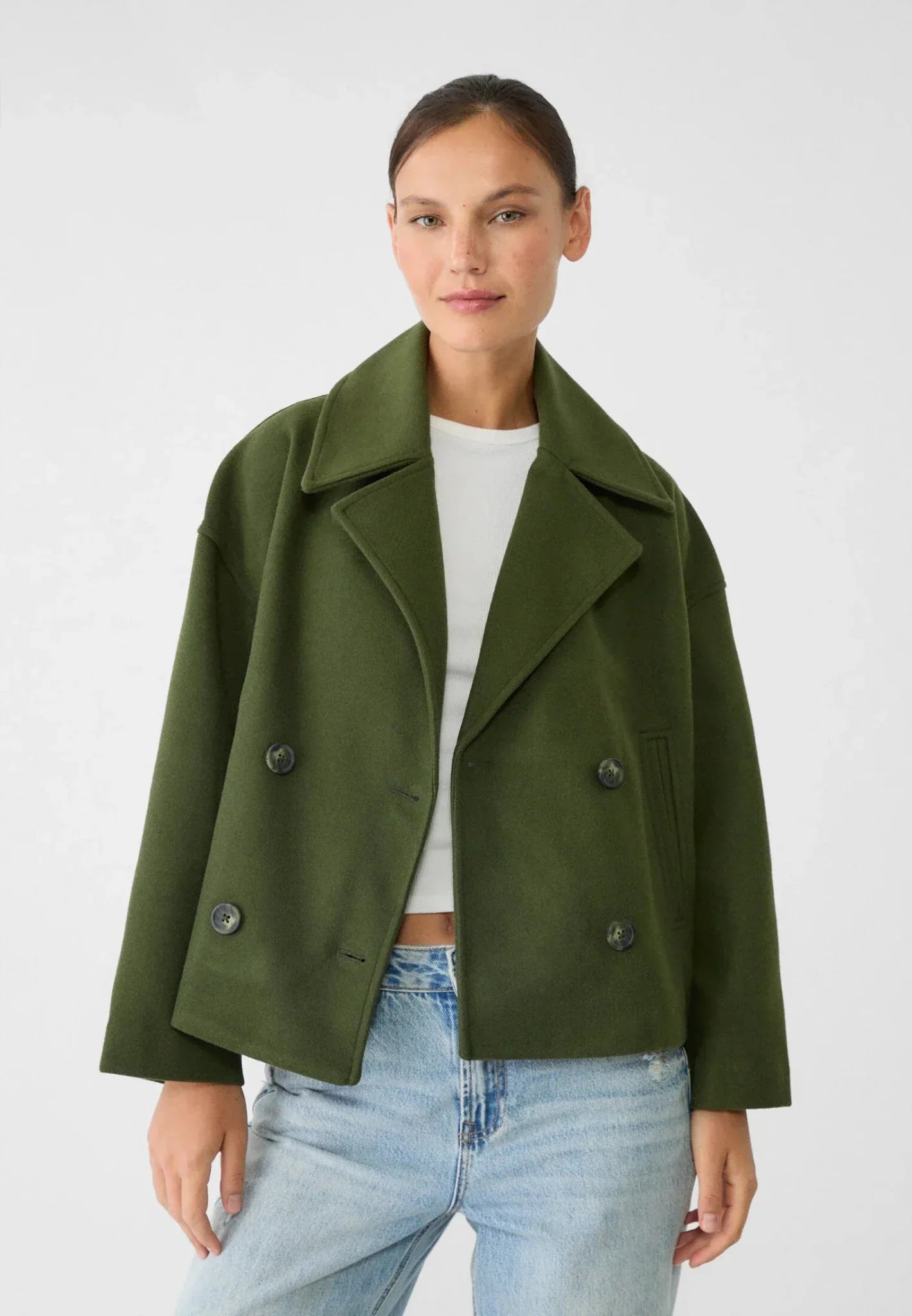 Short double-breasted jacket - Elegant women's outerwear