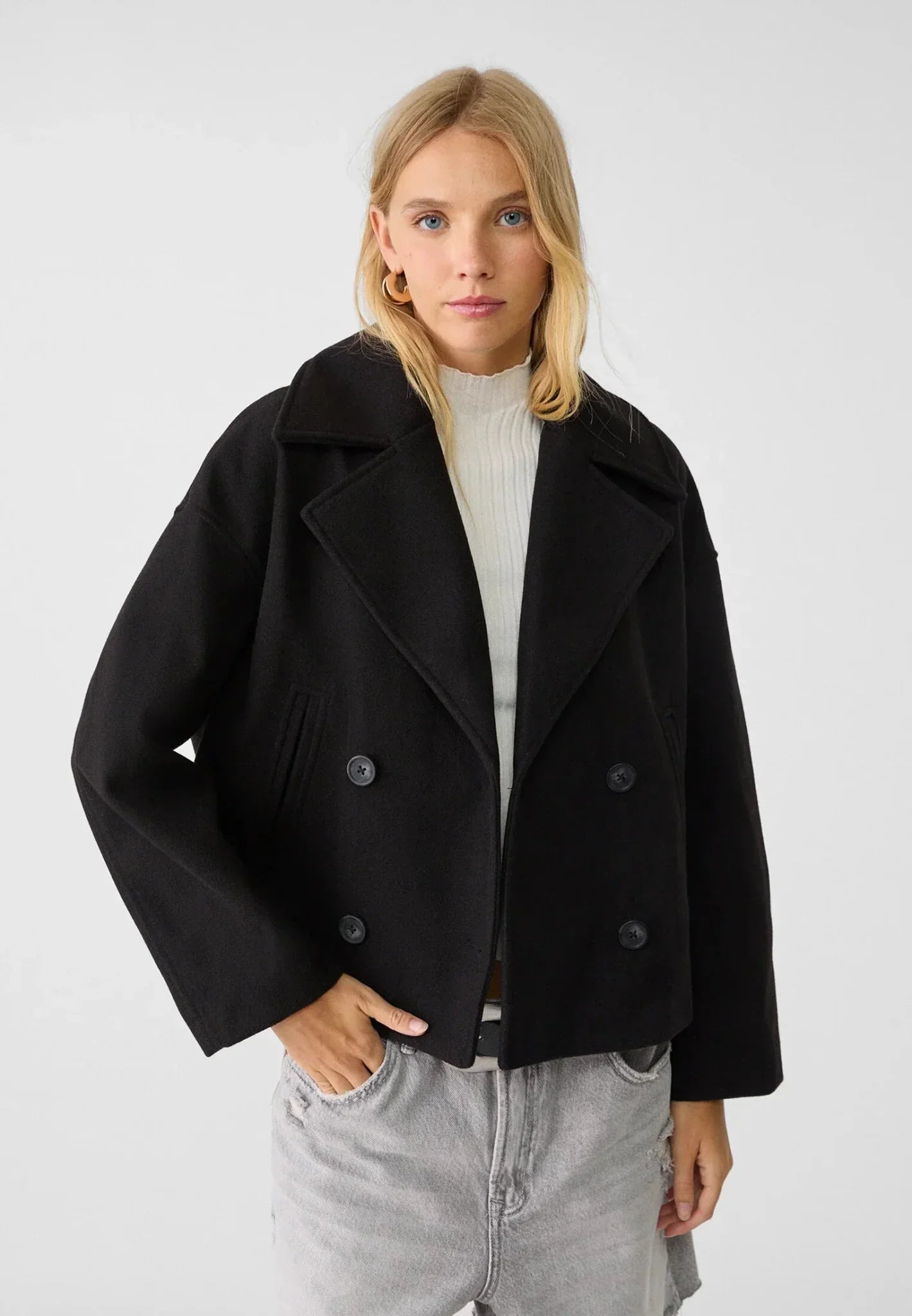 Short double-breasted jacket - Elegant women's outerwear