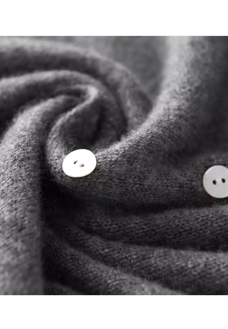 Cashmere cardigan with buttons for autumn